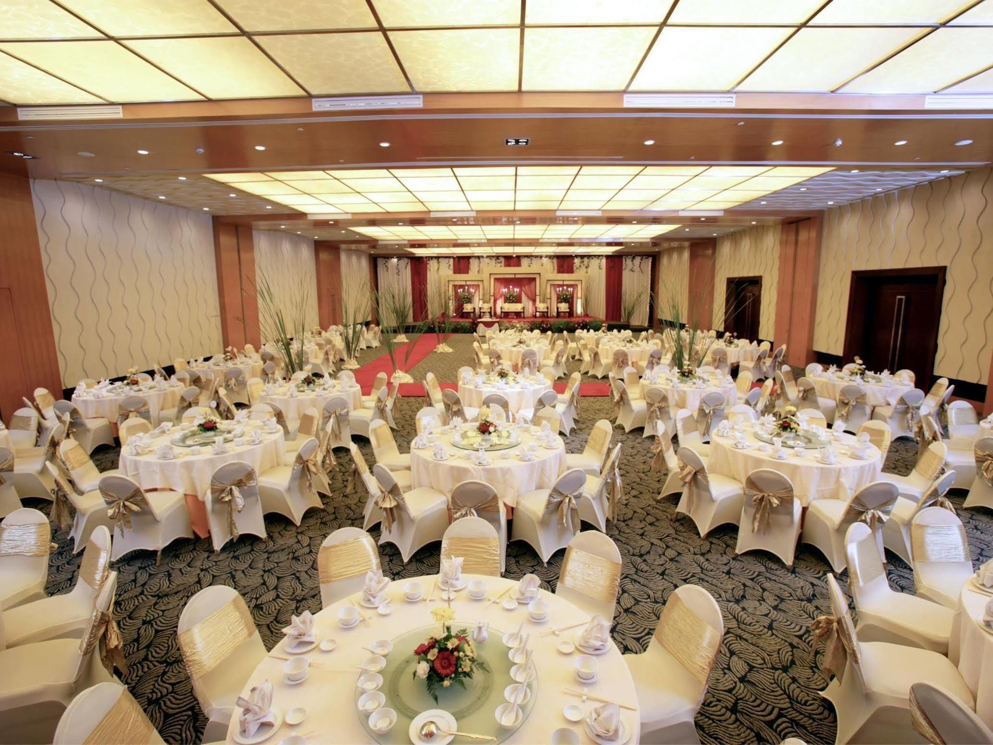 Le Grandeur Mangga Dua Hotel Jakarta Exterior foto