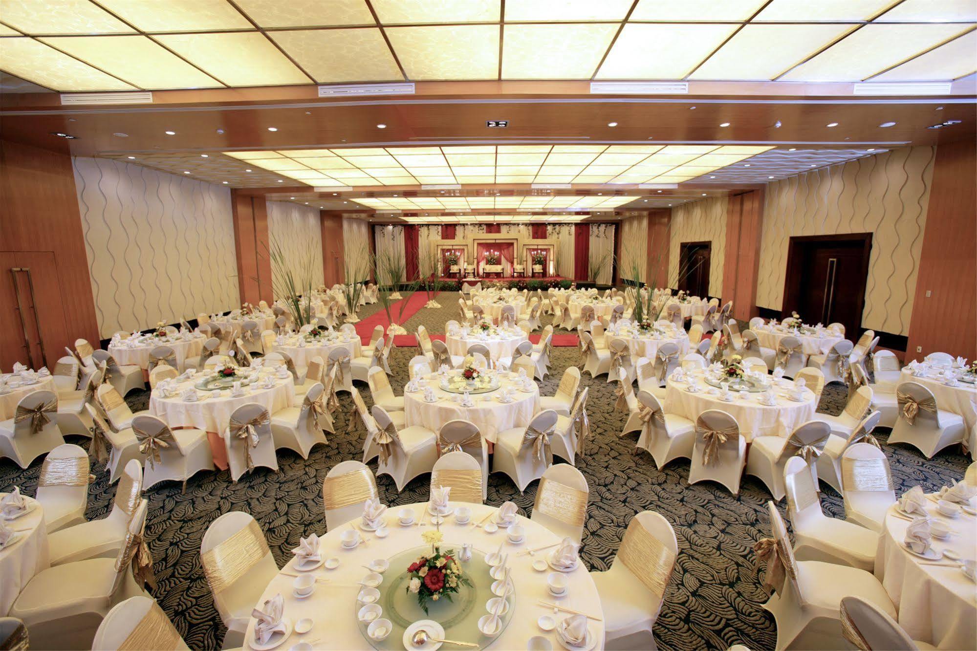 Le Grandeur Mangga Dua Hotel Jakarta Exterior foto