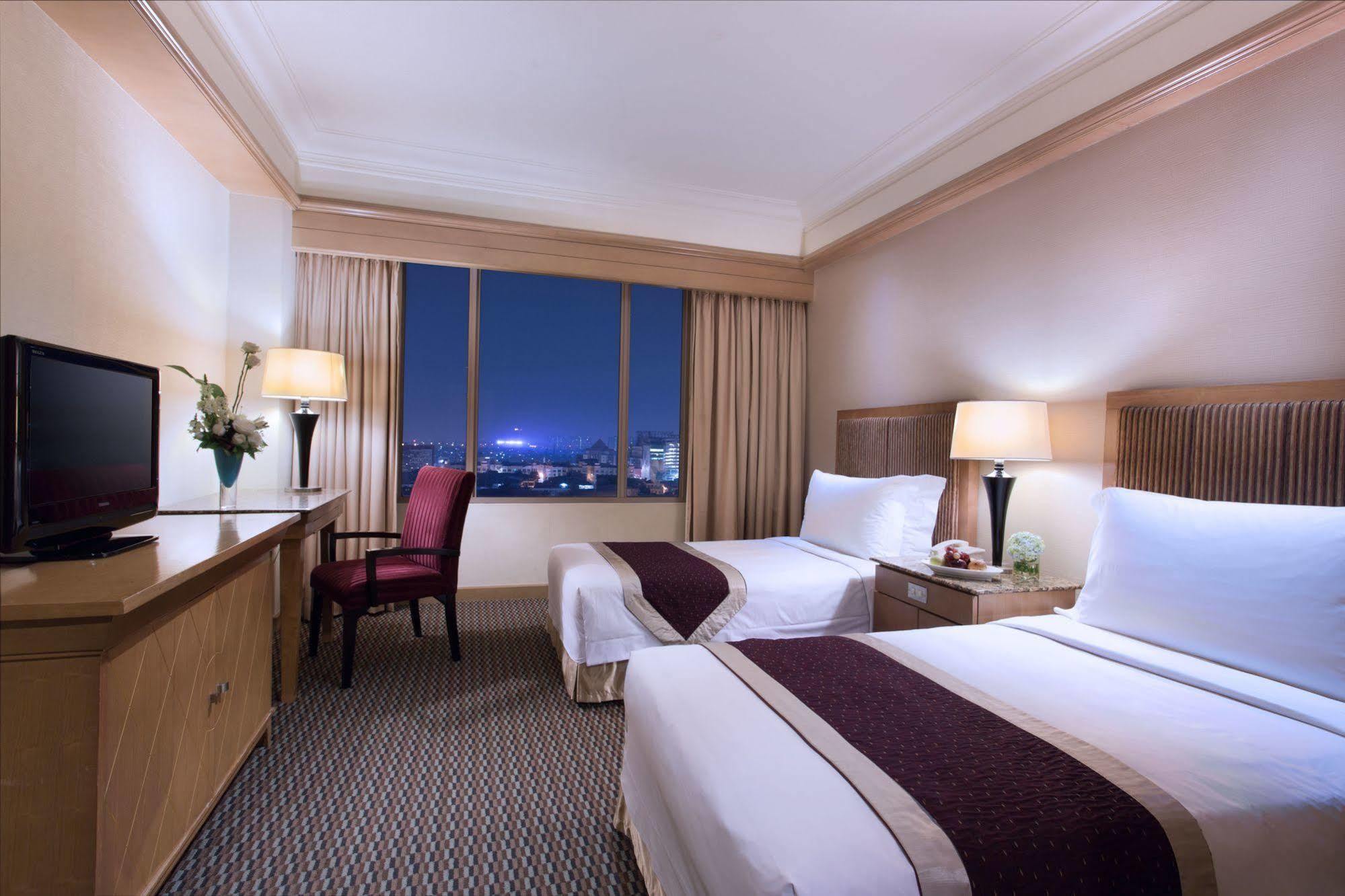 Le Grandeur Mangga Dua Hotel Jakarta Exterior foto